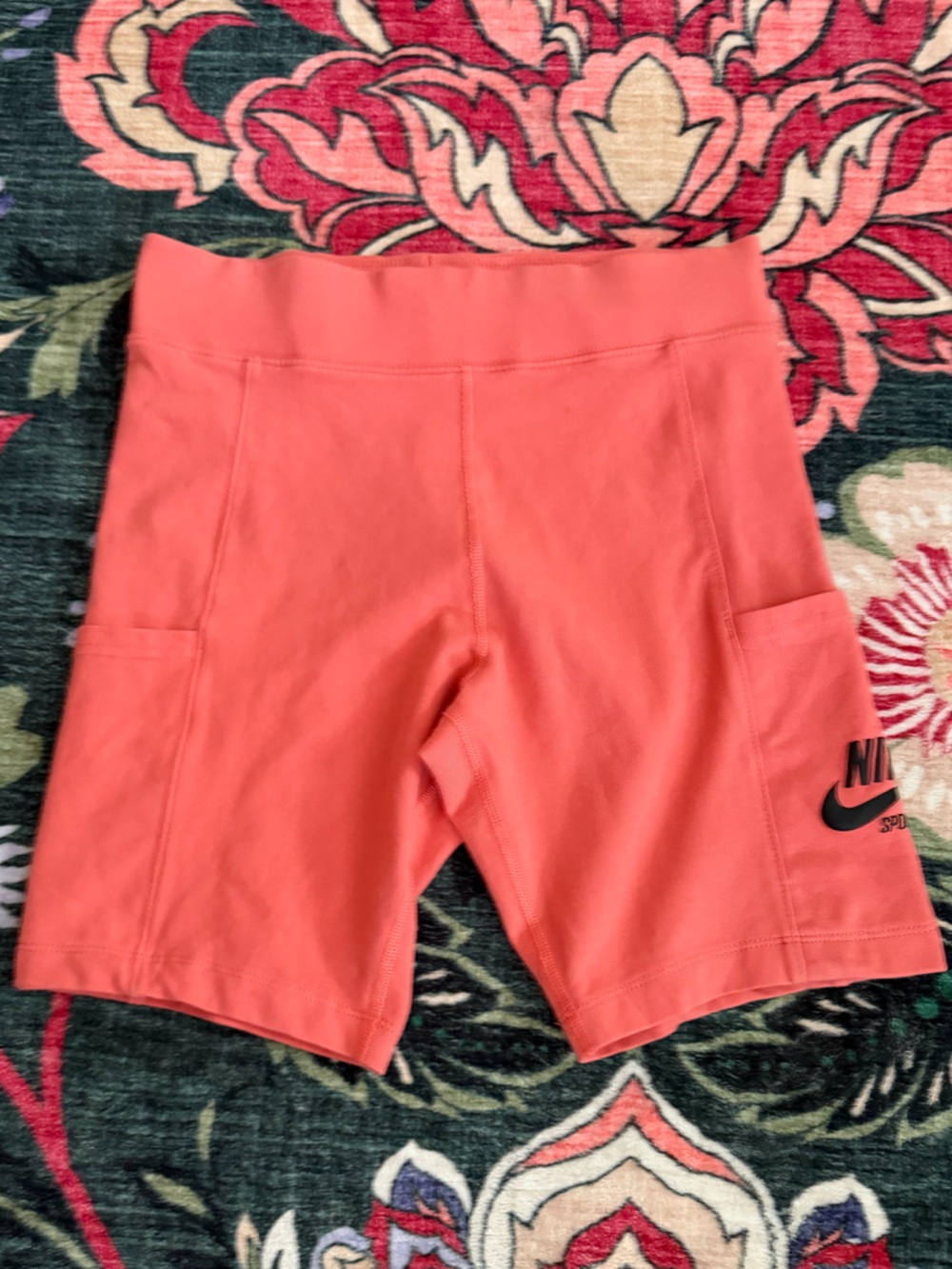 🏃‍♀️ Nike Dri-Fit Athletic Shorts Size M Coral Pink Training Running